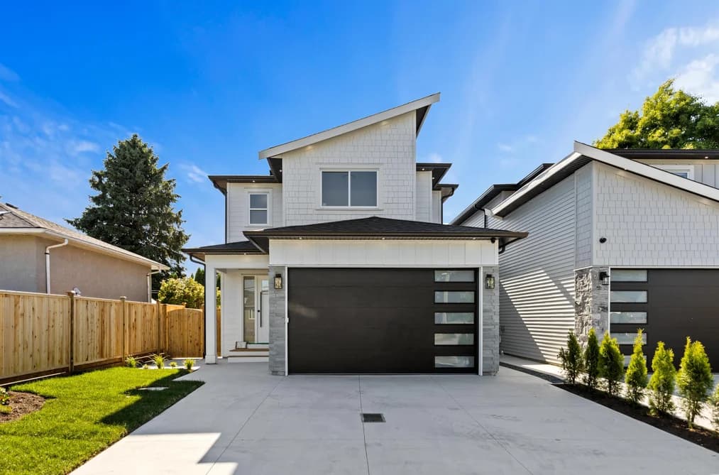A 7531 DUNSMUIR STREET, Mission, BC — Residential for Sale - Main Photo