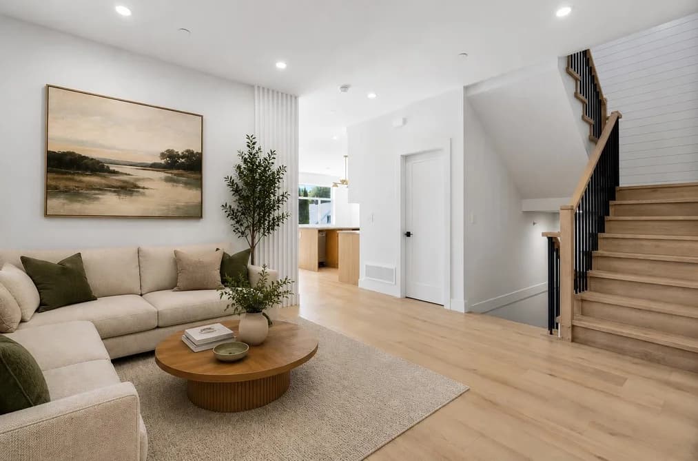 A 7531 DUNSMUIR STREET, Mission, BC — Residential for Sale - Photo 2