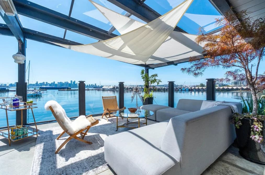 A27 415 W ESPLANADE AVENUE, North Vancouver, BC — Residential for Sale - Main Photo