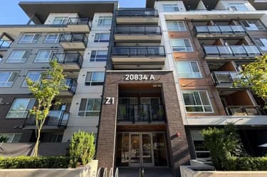 Condo for sale at A420 20834 80 Avenue Langley British Columbia - MLS: R3137174