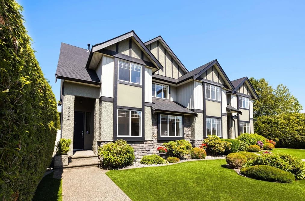 A/B 2484 NILE GATE, Port Coquitlam, BC — Residential Income for Sale - Photo 2