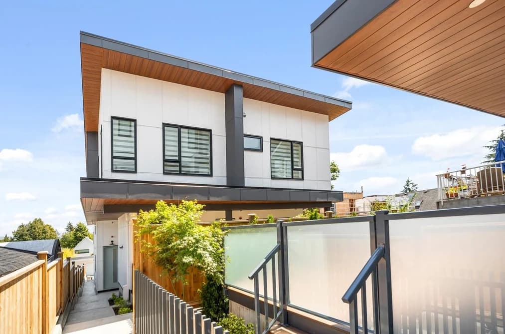 B 4258 SOPHIA STREET, Vancouver, BC — Residential for Sale - Photo 2