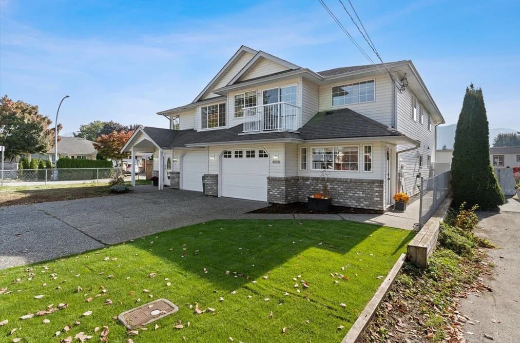 B 45220 SOUTH SUMAS ROAD, Chilliwack, BC — Residential for Sale - Photo 2