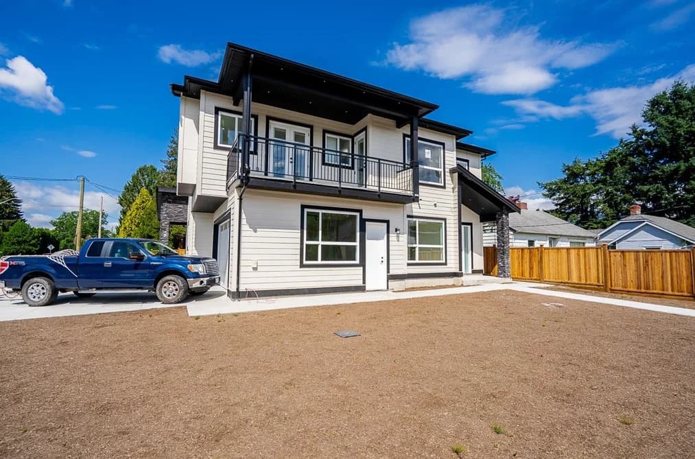 B 45945 LEWIS AVENUE, Chilliwack, BC — Residential for Sale - Photo 2