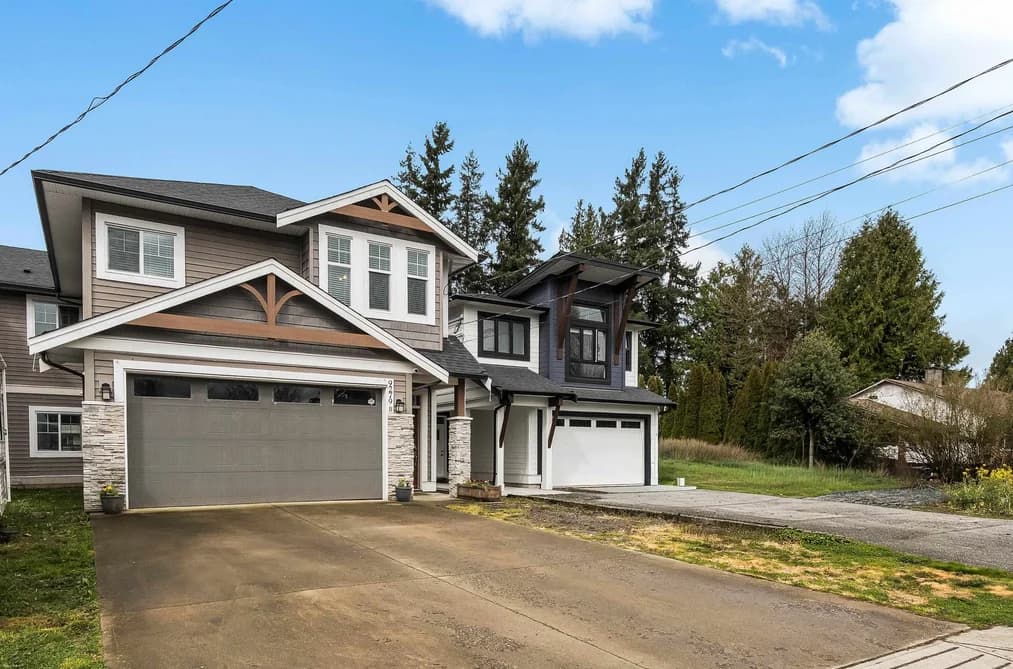 B 9279 CARLETON STREET, Chilliwack, BC — Residential for Sale - Photo 2