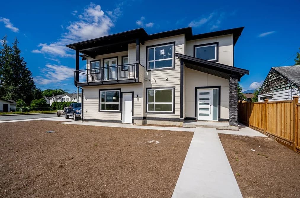 B2 45945 LEWIS AVENUE, Chilliwack BC V2P 3C3 - Photo 1
