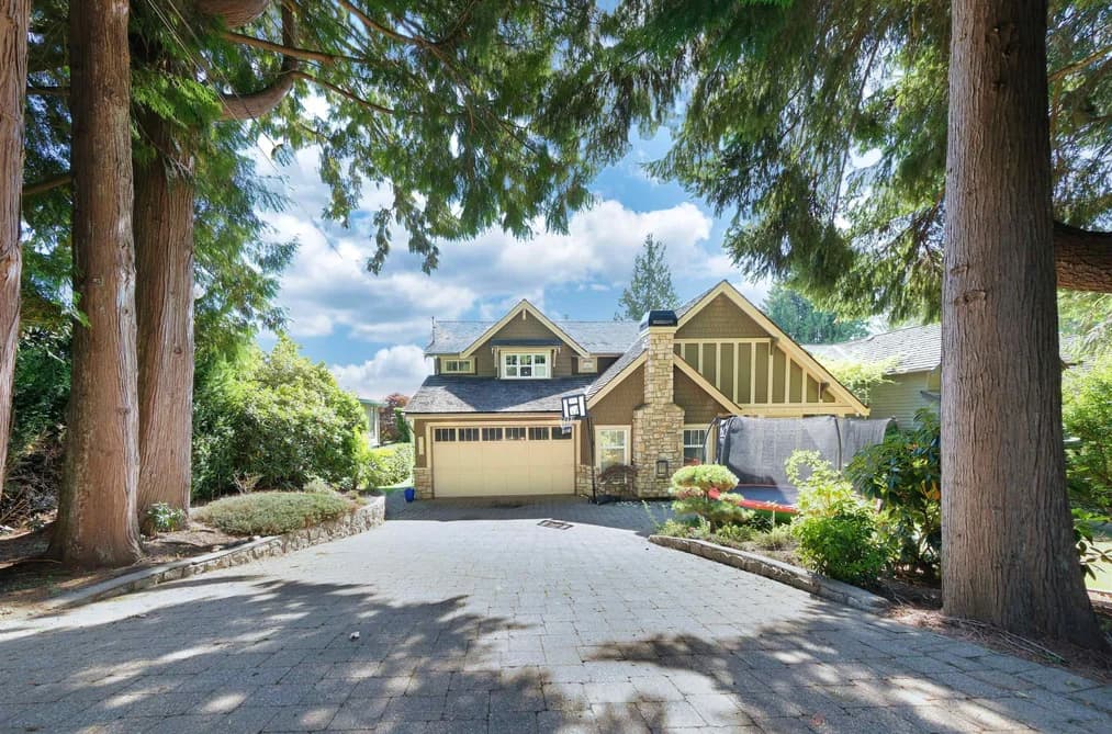 BASEMENT 1630 LAWSON AVENUE, West Vancouver BC V7V 2C9 - Photo 1