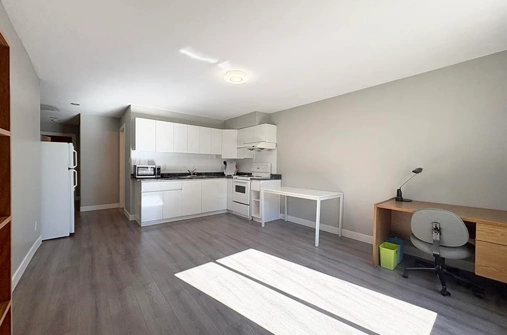 Basement-7210 FRANCES STREET, Burnaby BC V5A 1H1 - Photo 1