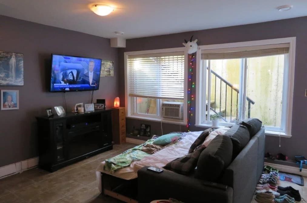 Bsmt 7109 195 STREET, Surrey BC V4N 5Y7 - Photo 1