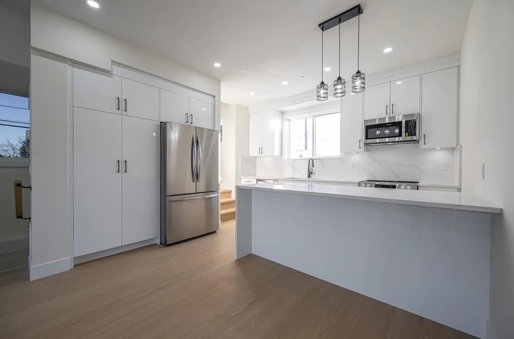 C 7533 WREN STREET, Mission, BC — Residential for Sale - Photo 2