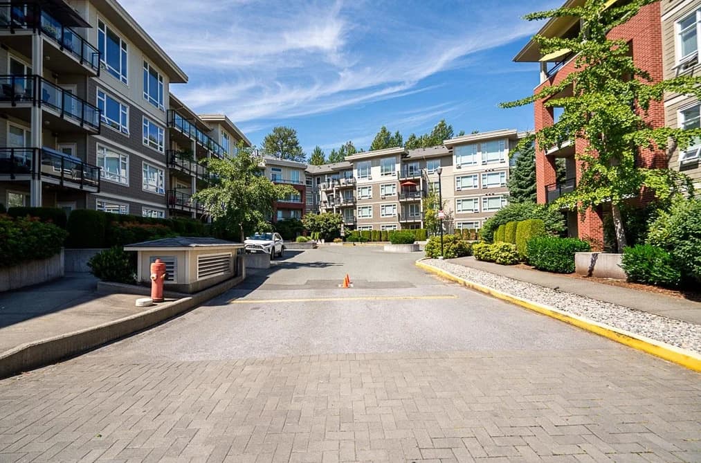 C420 20211 66 AVENUE, Langley, BC — Residential for Sale - Photo 2