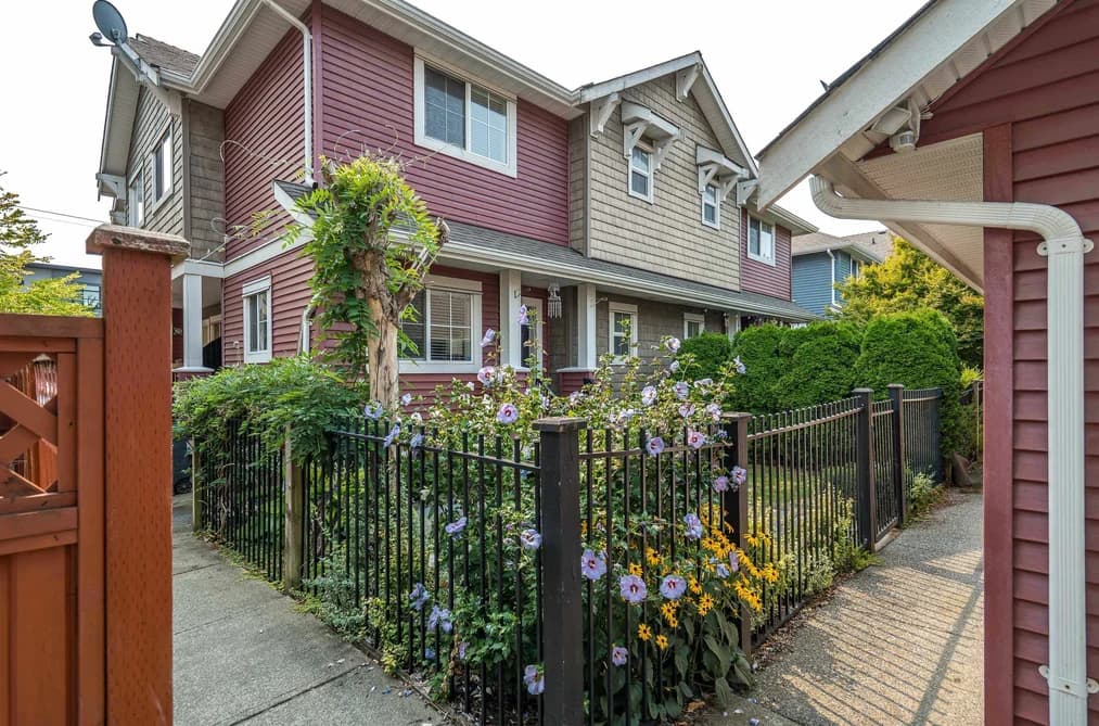 D2 19319 72 AVENUE, Surrey, BC — Residential for Sale - Main Photo