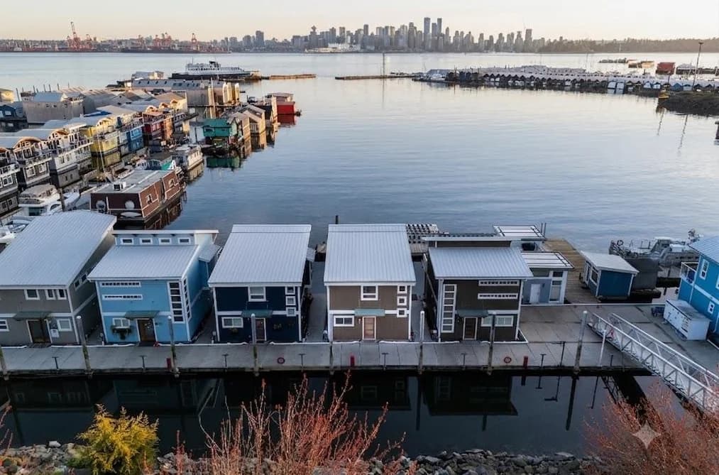 FRSL17 415 W ESPLANADE AVENUE, North Vancouver, BC — Residential for Sale - Main Photo