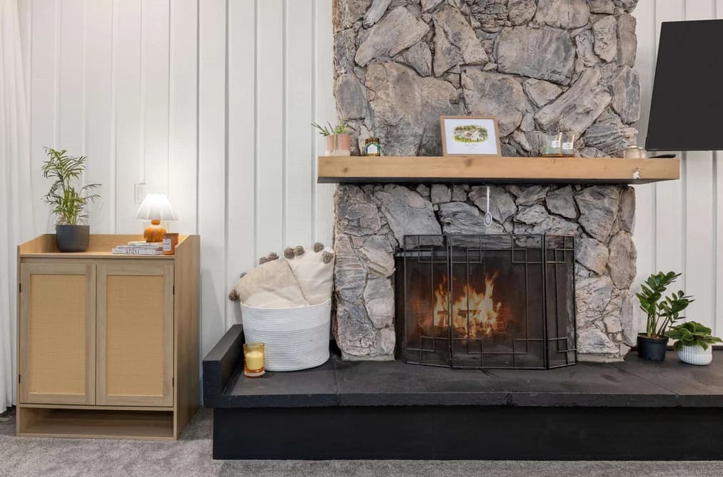 G104 1400 ALTA LAKE ROAD, Whistler, BC — Residential for Sale - Photo 2