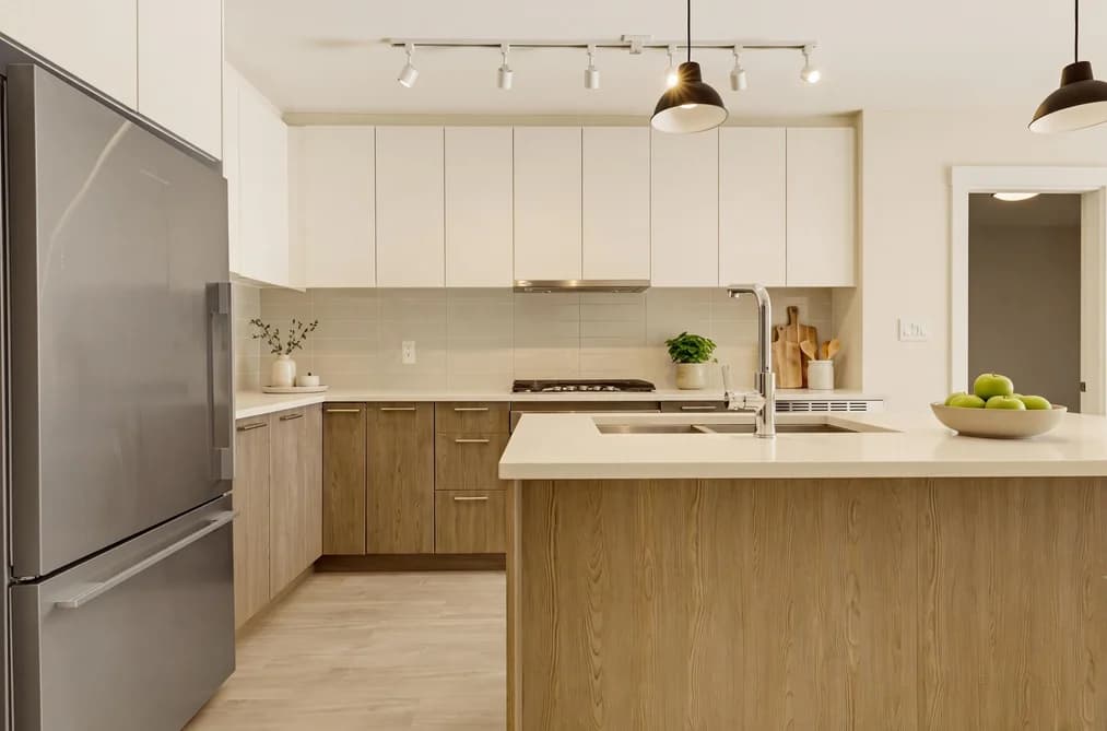 G4 625 E 3RD STREET, North Vancouver, BC — Residential for Sale - Main Photo