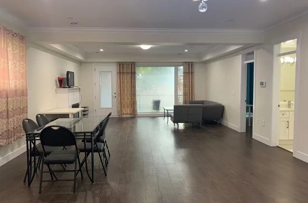 Ground Level 13766 NORTH BLUFF ROAD, Surrey BC V4B 3B9 - Photo 1