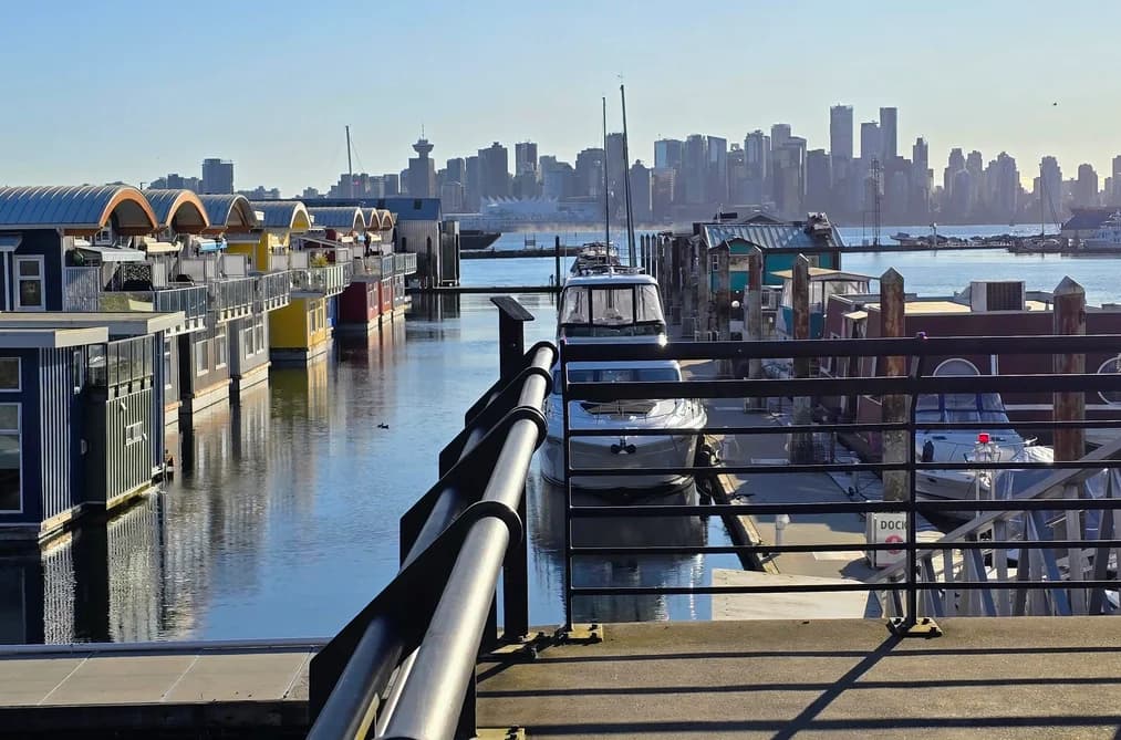JNW33 415 W ESPLANADE, North Vancouver, BC — Residential for Sale - Main Photo