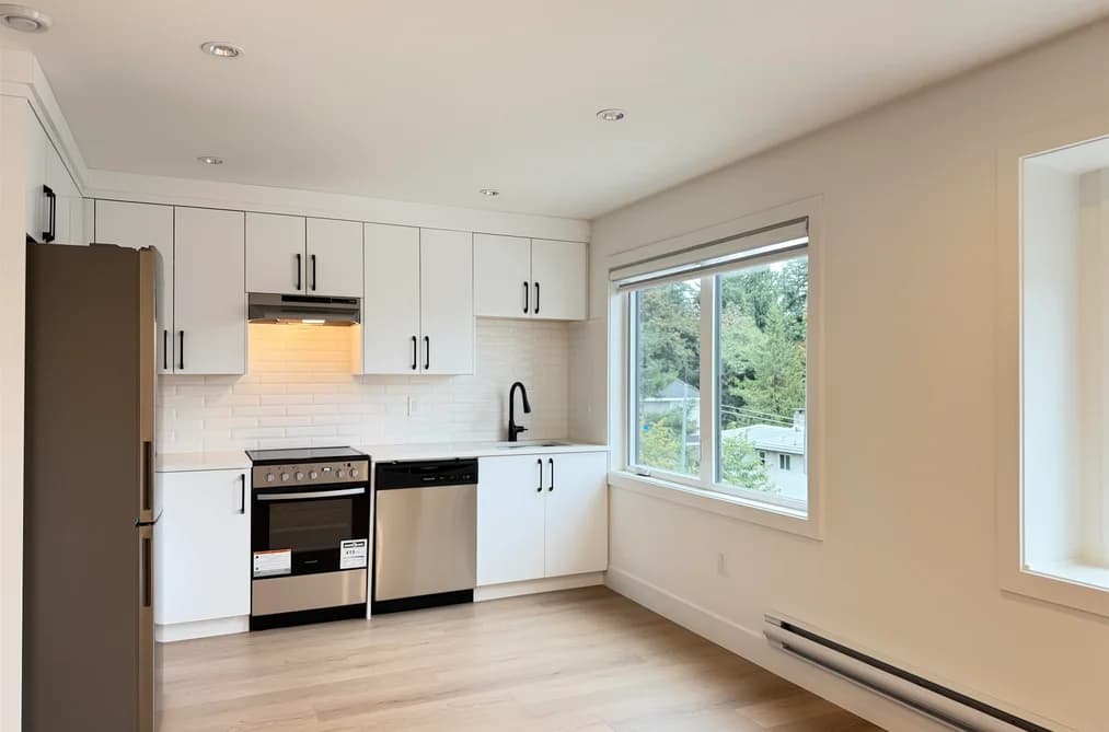 LANEWAY 1150 CHARLAND AVENUE, Coquitlam BC V3K 3L1 - Photo 1