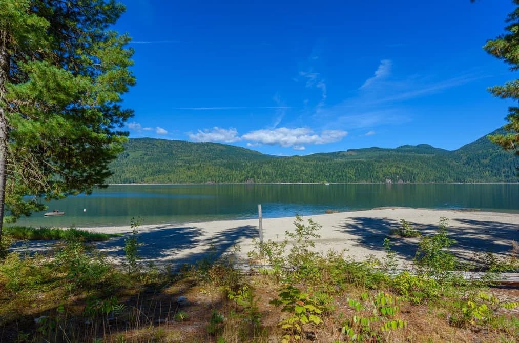 Lot A & LOT 6 ANSTEY ARM, No City Value, BC — Land for Sale - Main Photo