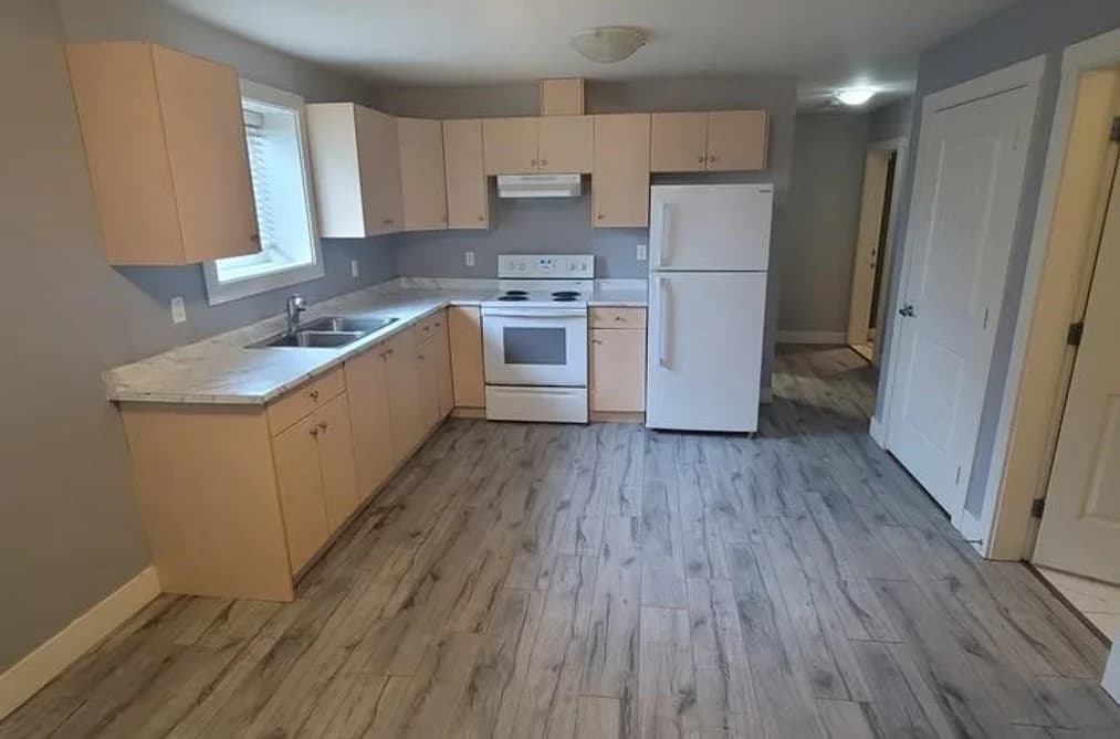 lower 10595 159B STREET, Surrey BC V4N 3J4 - Photo 1