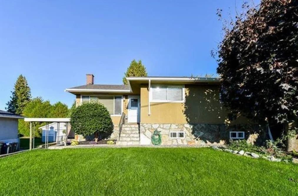 Lower 9686 PRINCESS DRIVE, Surrey BC V3V 2T4 - Photo 1