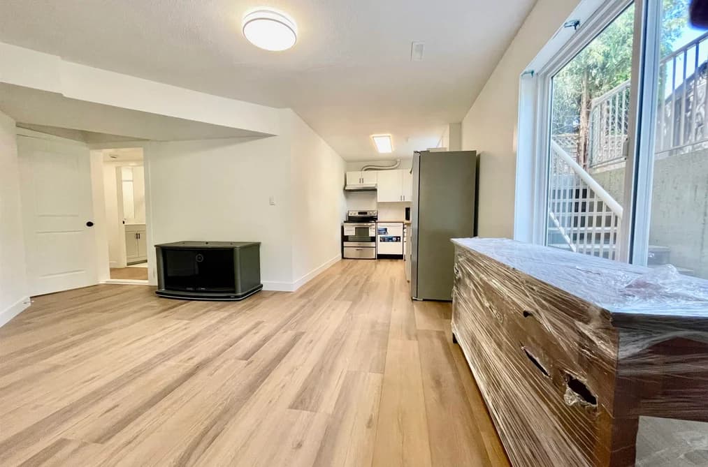 LOWER LEVEL 1695X 84 AVENUE, Surrey BC V4N 4V3 - Photo 1