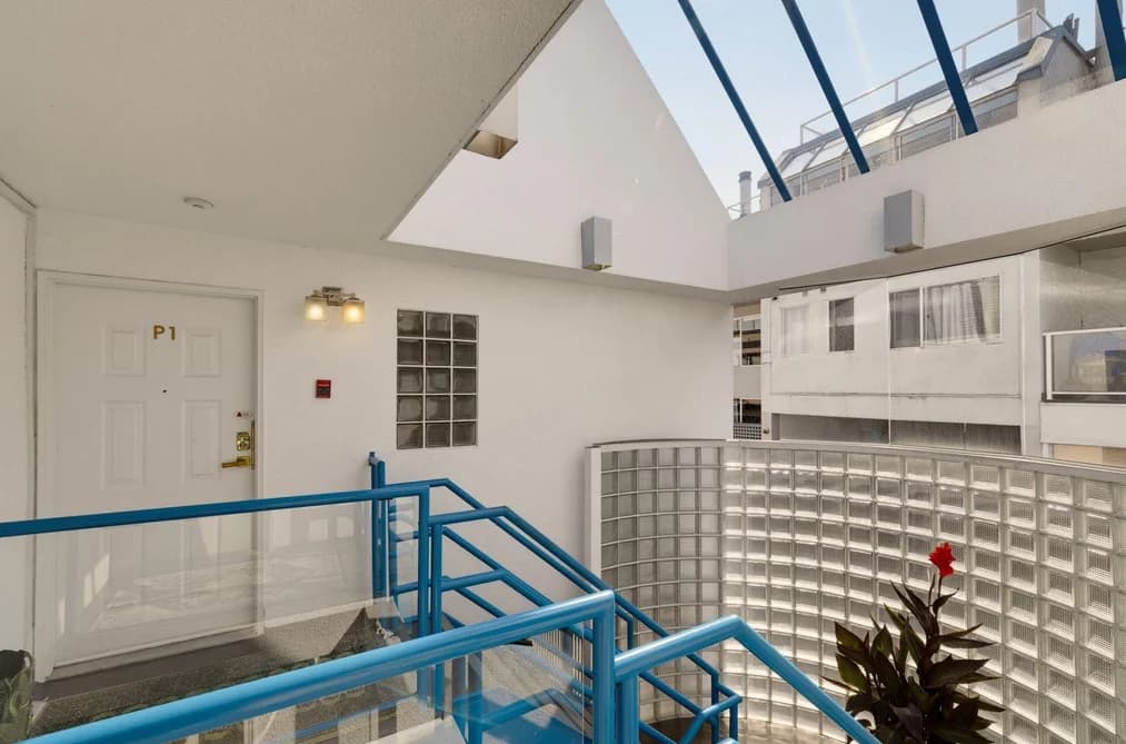 P1 1038 W 7TH AVENUE, Vancouver, BC — Residential for Sale - Photo 2