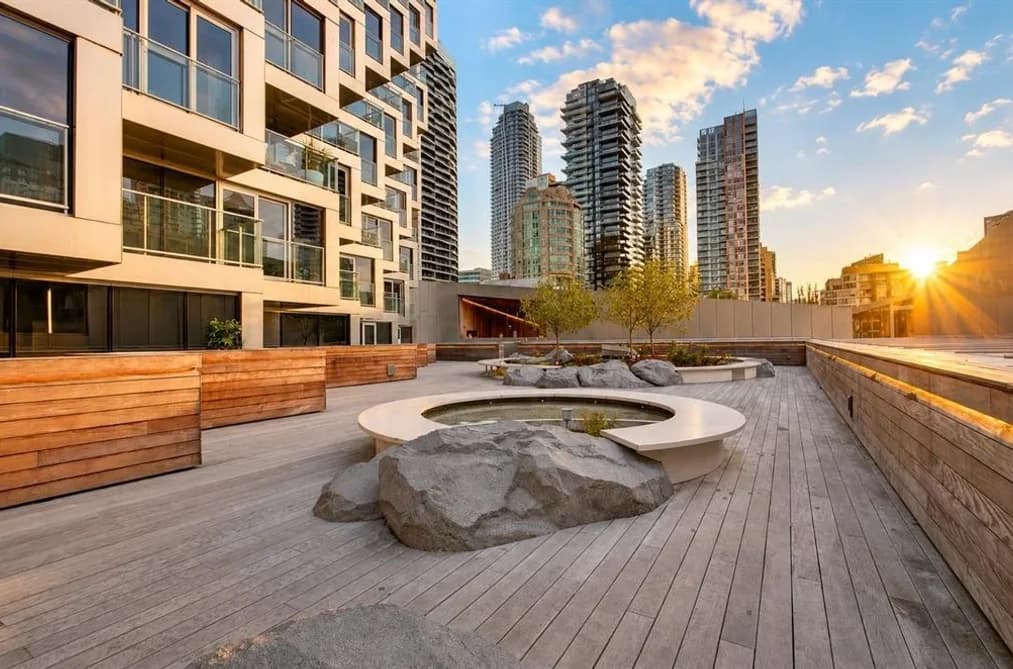 502 1480 HOWE STREET, Vancouver, BC — Residential for Sale - Photo 2