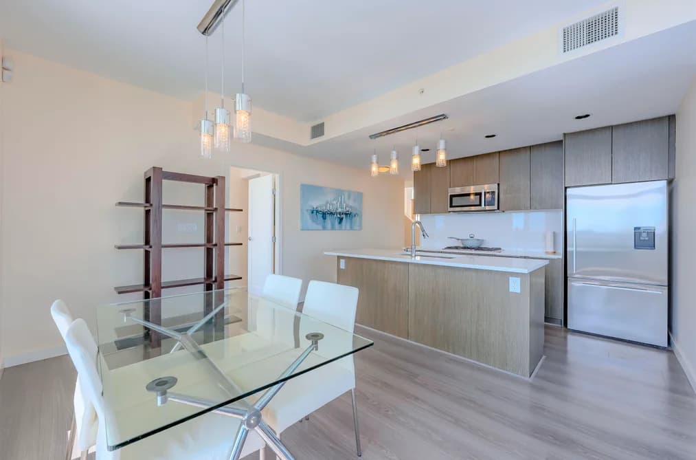 1705 8677 CAPSTAN WAY, Richmond, BC — Residential for Sale - Photo 2