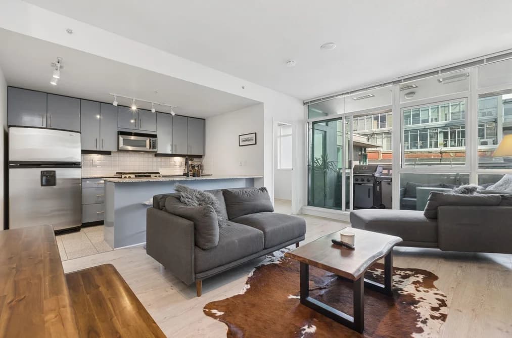 PH 601 100 E ESPLANADE, North Vancouver, BC — Residential for Sale - Photo 2