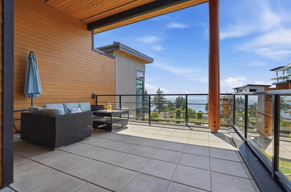 PH512 14855 THRIFT AVENUE, White Rock, BC — Residential for Sale - Main Photo