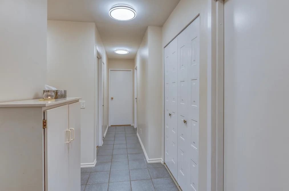 T4907 3980 CARRIGAN COURT, Burnaby, BC — Residential for Sale - Photo 2
