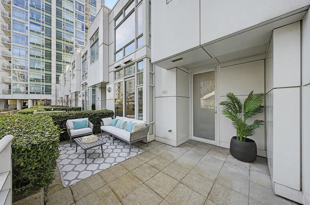 TH A 1199 MARINASIDE CRESCENT, Vancouver, BC — Residential for Sale - Main Photo