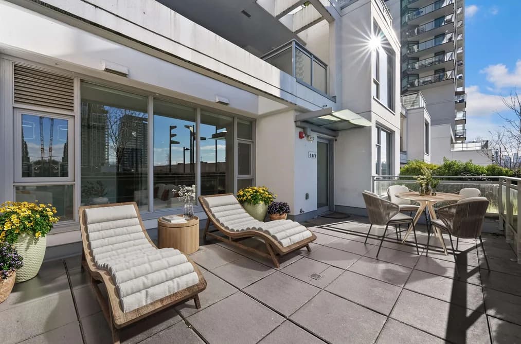 TH02 2288 ALPHA AVENUE, Burnaby, BC — Residential for Sale - Photo 2