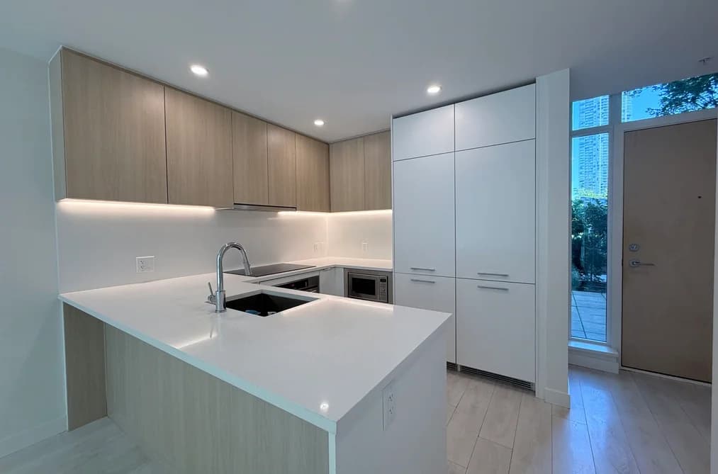 TH10 10388 133 STREET, Surrey, BC — Residential for Sale - Photo 2