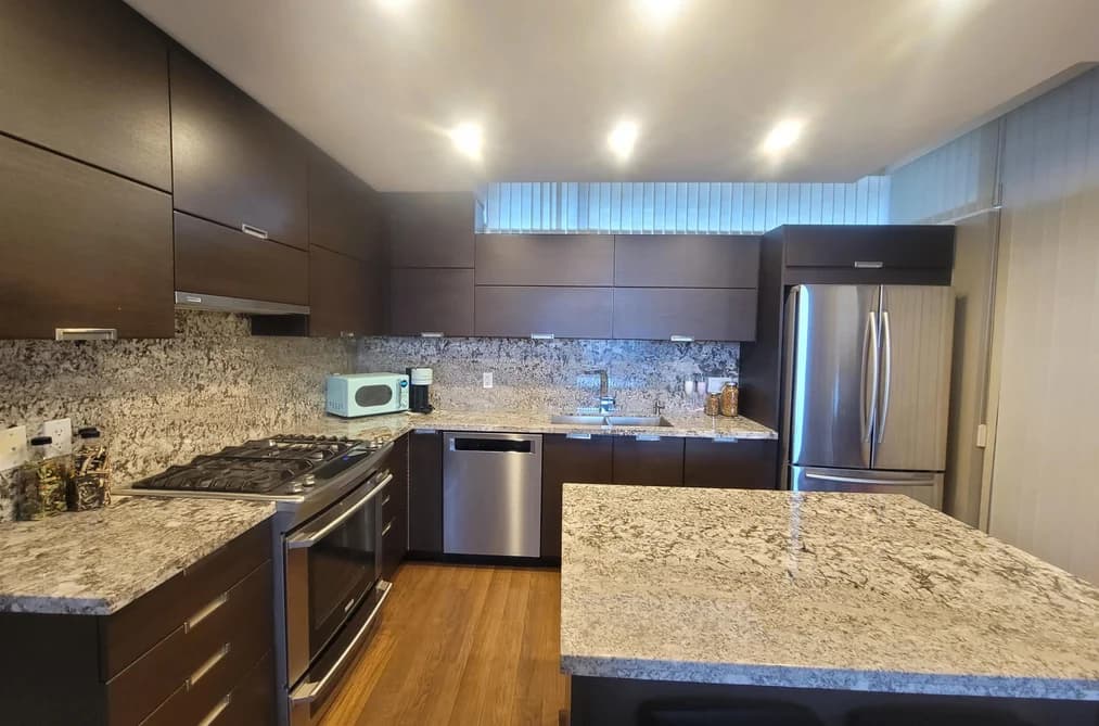 TH2 2077 ROSSER AVENUE, Burnaby, BC — Residential for Sale - Photo 2