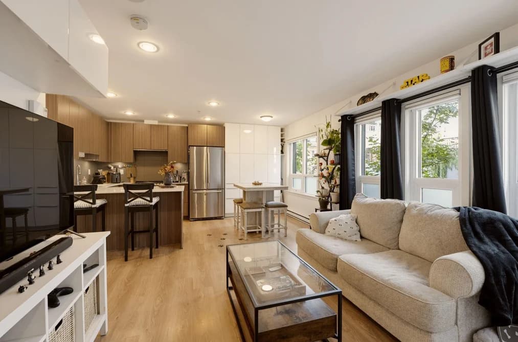 TH7 125 COLUMBIA STREET, New Westminster, BC — Residential for Sale - Photo 2