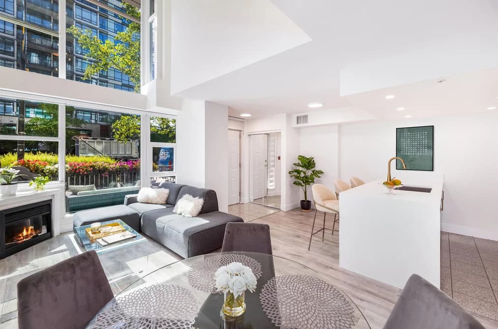TH8 168 E ESPLANADE AVENUE, North Vancouver, BC — Residential for Sale - Main Photo