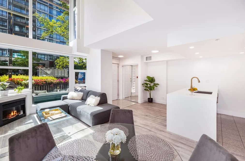 TH8 168 E ESPLANADE AVENUE, North Vancouver, BC — Residential for Sale - Main Photo