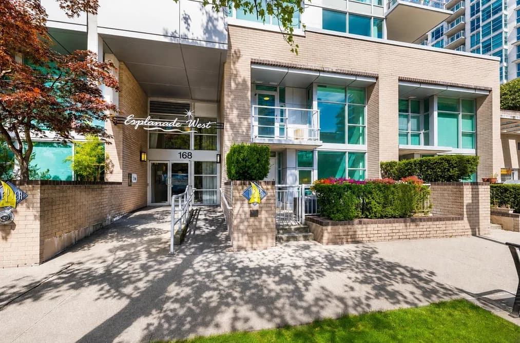 TH8 168 E ESPLANADE AVENUE, North Vancouver, BC — Residential for Sale - Photo 2