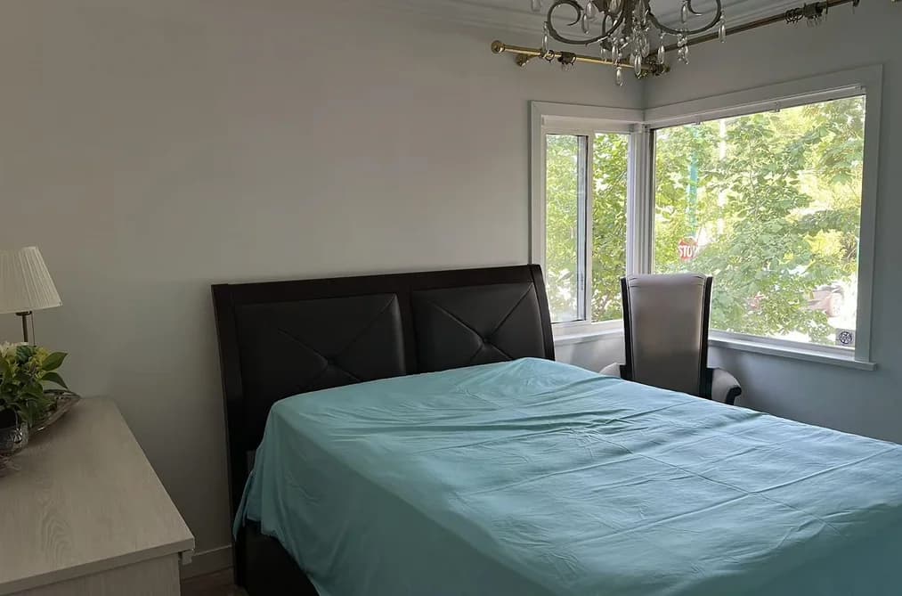 Upstair 5669 CROWN STREET, Vancouver BC V6N 0B3 - Photo 1