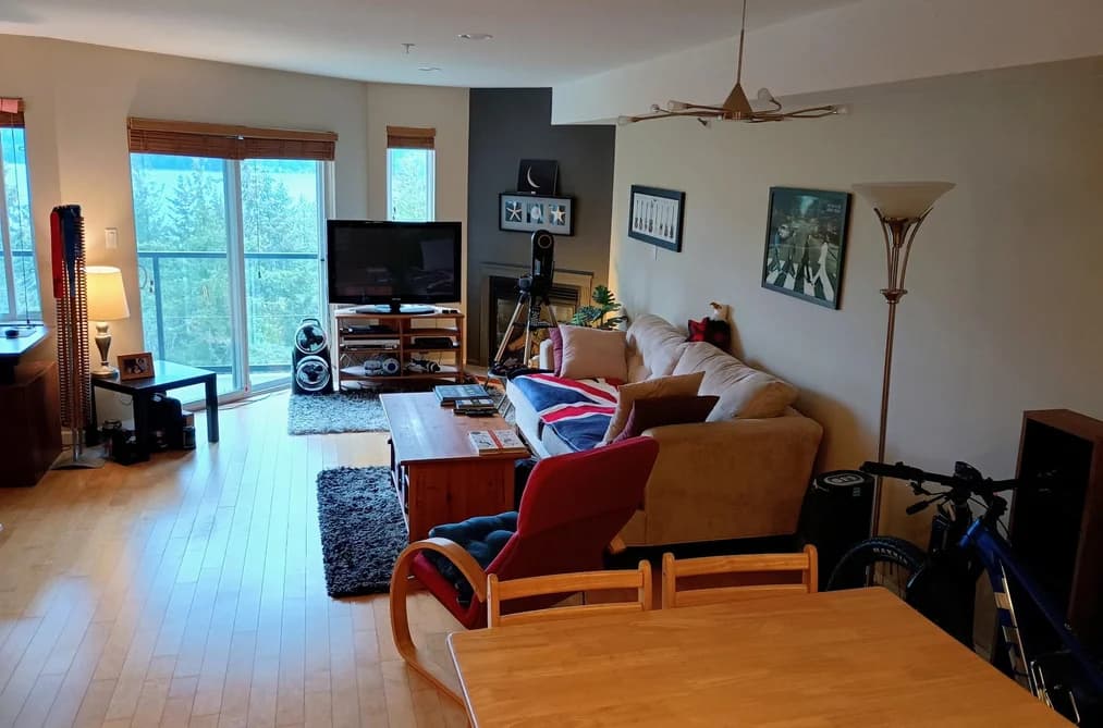 W202 5780 TRAIL AVENUE, Sechelt, BC — Residential for Sale - Photo 2