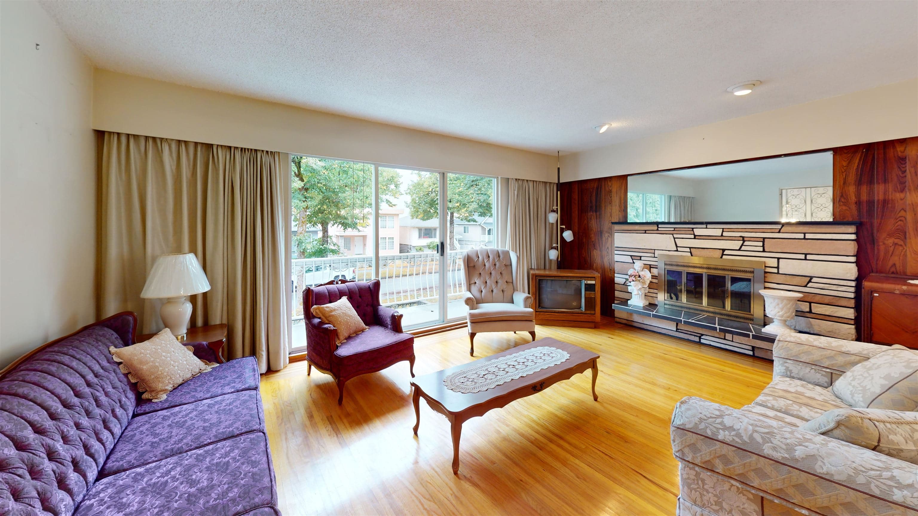 2540 E 25TH AVENUE, Vancouver, BC — Residential for Sale - Photo 2