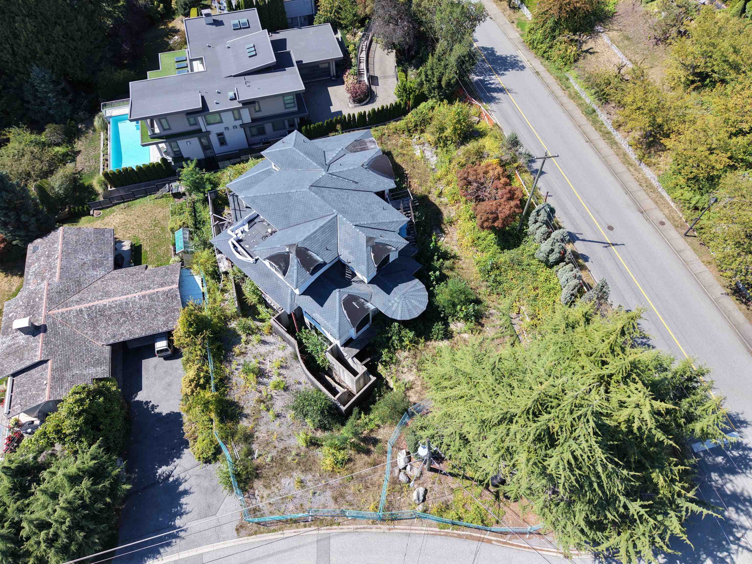 1889 ORCHARD WAY, West Vancouver, BC — Residential for Sale - Main Photo